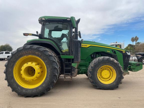 2023 John Deere 8R 340 Tractor