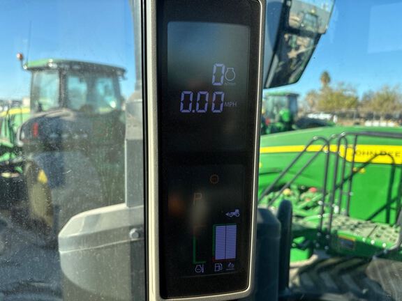 2023 John Deere 8R 370 Tractor