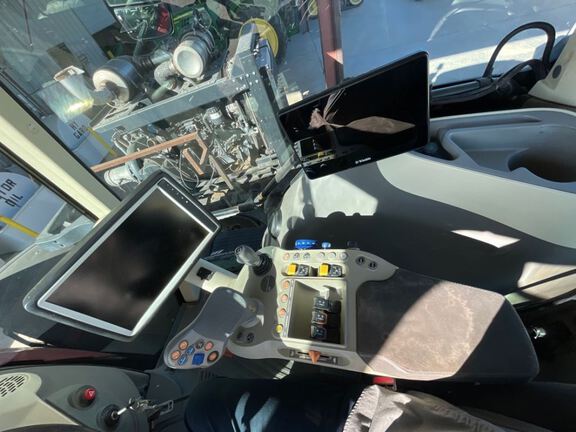 2023 McCormick X8.680 Tractor