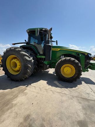 2022 John Deere 8R 340 Tractor