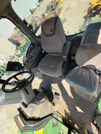 2022 John Deere 8R 340 Tractor