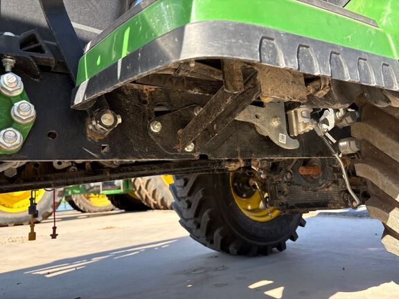 2022 John Deere 1025R Tractor Compact