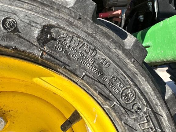 2022 John Deere 1025R Tractor Compact