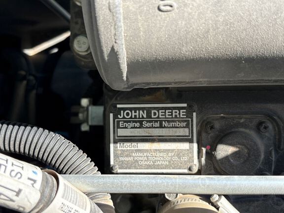 2022 John Deere 1025R Tractor Compact