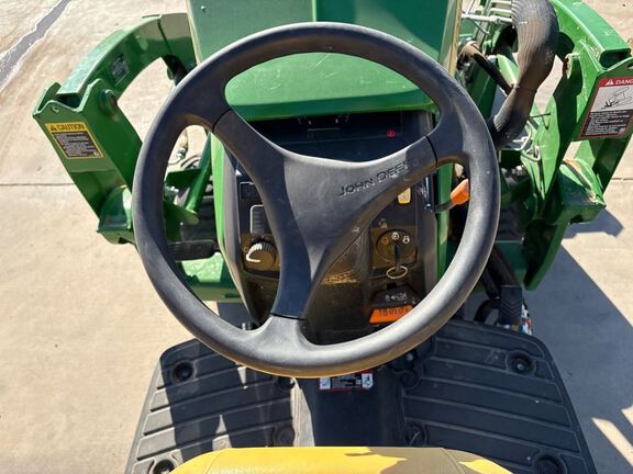 2022 John Deere 1025R Tractor Compact