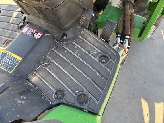 2022 John Deere 1025R Tractor Compact