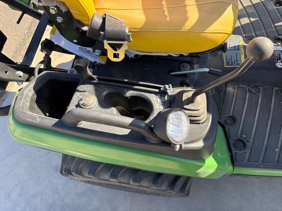 2022 John Deere 1025R Tractor Compact