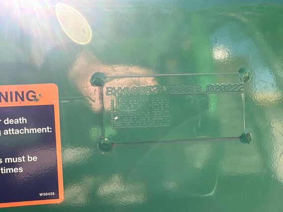 2022 John Deere 1025R Tractor Compact