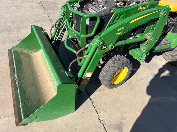 2022 John Deere 1025R Tractor Compact