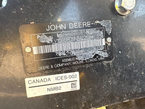 2022 John Deere 1025R Tractor Compact