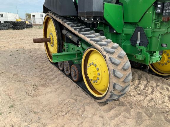 2022 John Deere 8RT 370 Tractor Rubber Track