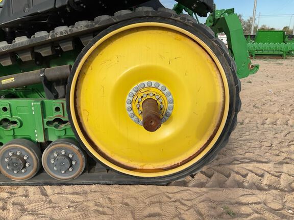 2023 John Deere 8RT 370 Tractor Rubber Track