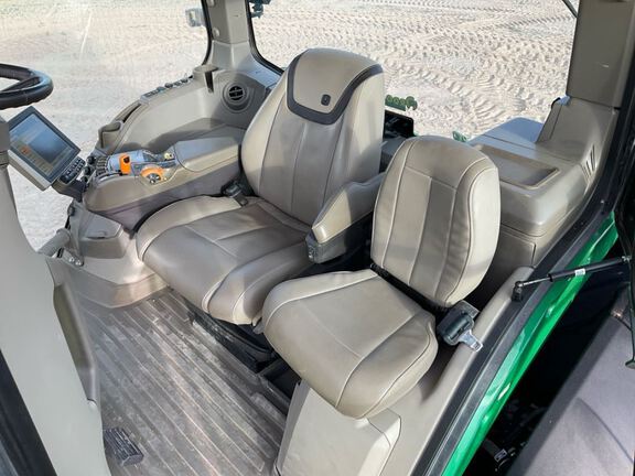 2023 John Deere 8RT 370 Tractor Rubber Track