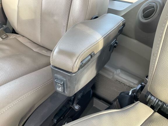 2023 John Deere 8RT 370 Tractor Rubber Track