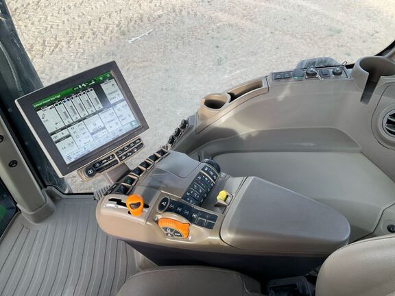 2023 John Deere 8RT 370 Tractor Rubber Track