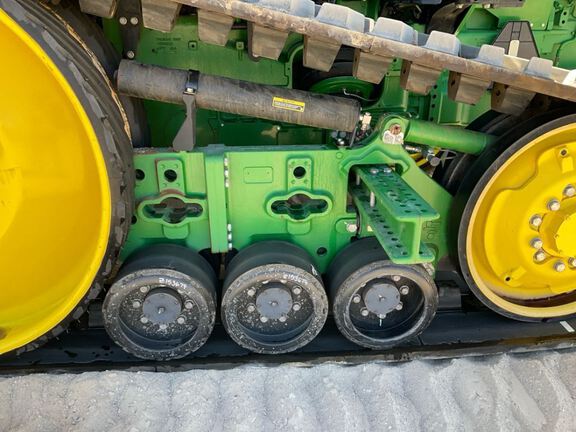 2023 John Deere 8RT 370 Tractor Rubber Track