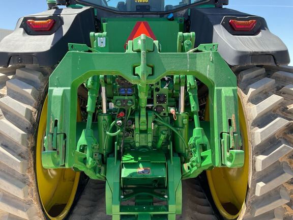 2023 John Deere 8RT 370 Tractor Rubber Track