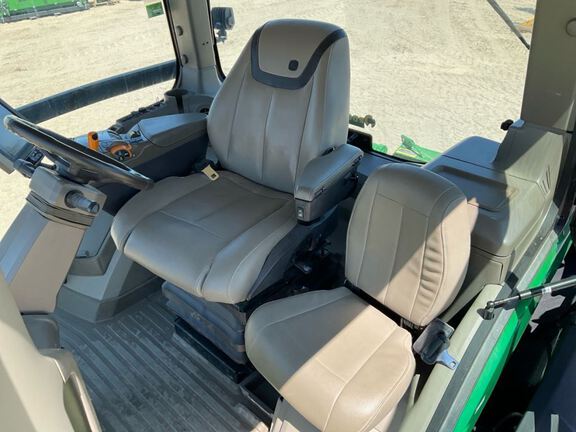 2023 John Deere 8RT 370 Tractor Rubber Track