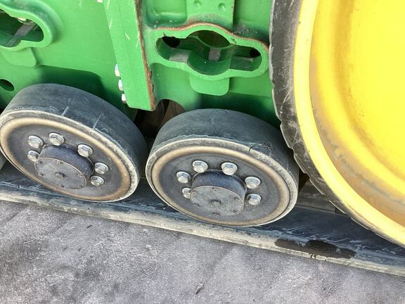 2022 John Deere 8RT 370 Tractor Rubber Track