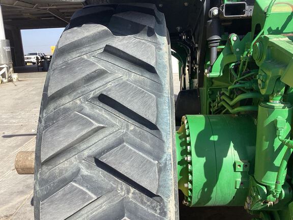 2022 John Deere 8RT 370 Tractor Rubber Track