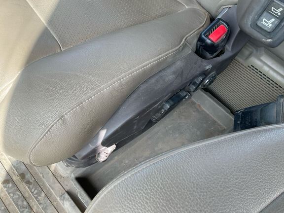 2022 John Deere 8RT 370 Tractor Rubber Track