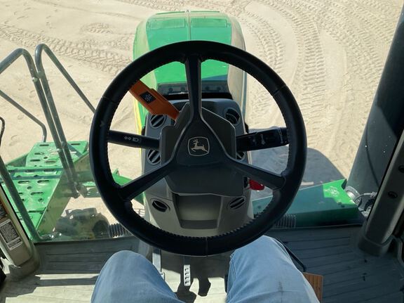 2022 John Deere 8RT 370 Tractor Rubber Track