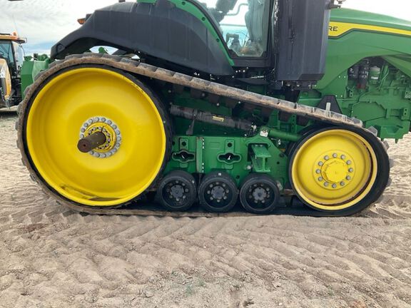 2022 John Deere 8RT 370 Tractor Rubber Track