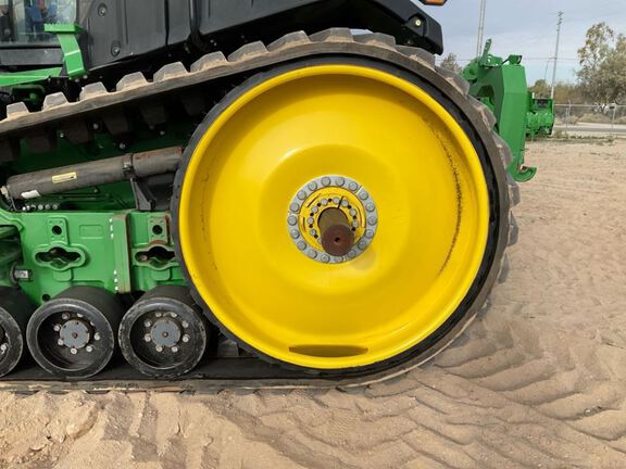 2022 John Deere 8RT 370 Tractor Rubber Track