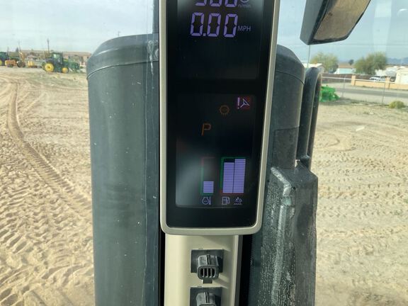 2022 John Deere 8RT 370 Tractor Rubber Track