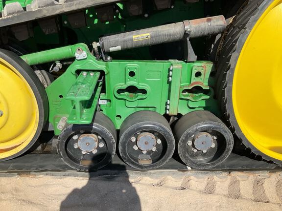 2022 John Deere 8RT 370 Tractor Rubber Track