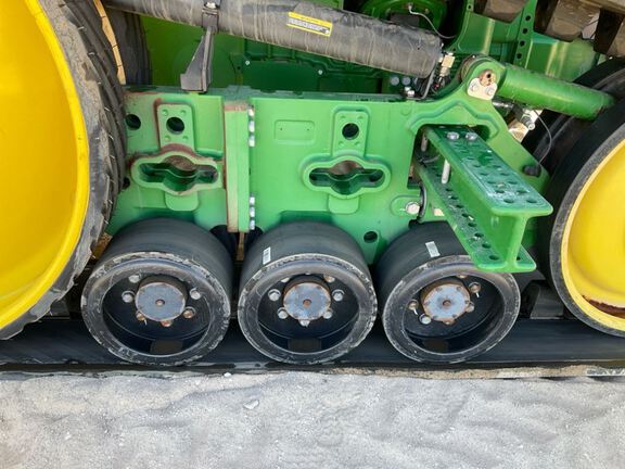 2022 John Deere 8RT 370 Tractor Rubber Track