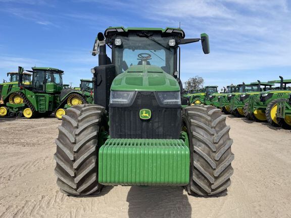 2023 John Deere 8R 370 Tractor