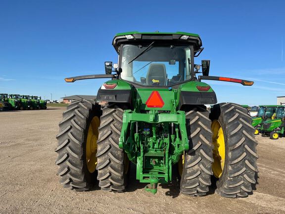 2023 John Deere 8R 250 Tractor