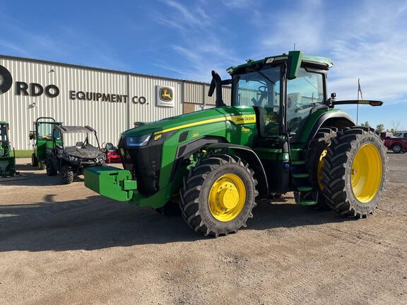 2023 John Deere 8R 250 Tractor