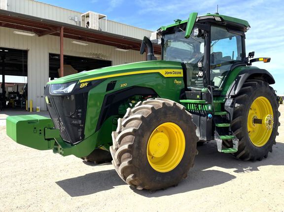 2023 John Deere 8R 370 Tractor