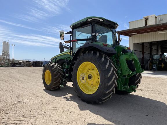 2023 John Deere 8R 370 Tractor