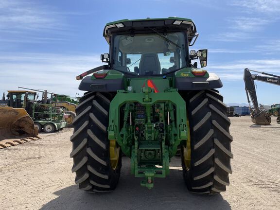 2023 John Deere 8R 370 Tractor