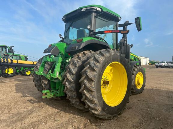 2023 John Deere 8R 250 Tractor