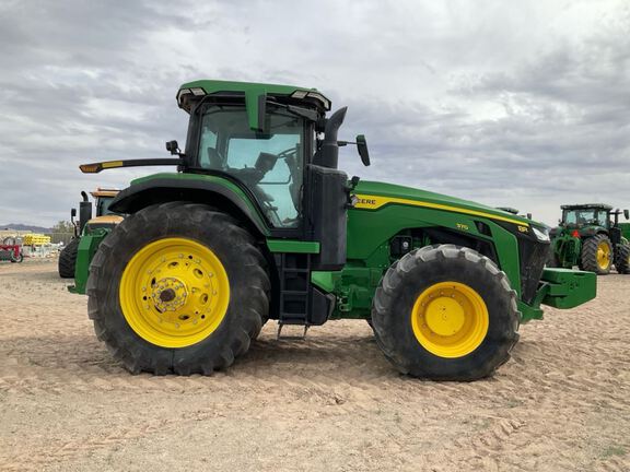 2023 John Deere 8R 370 Tractor
