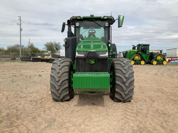 2023 John Deere 8R 370 Tractor