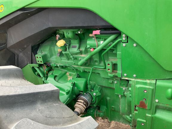 2023 John Deere 8R 370 Tractor