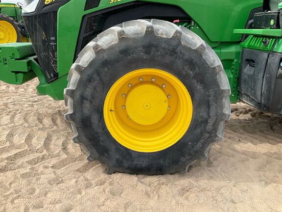 2023 John Deere 8R 370 Tractor