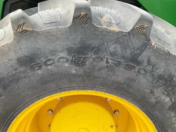 2023 John Deere 8R 370 Tractor