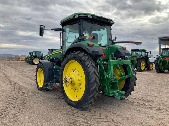 2023 John Deere 8R 250 Tractor