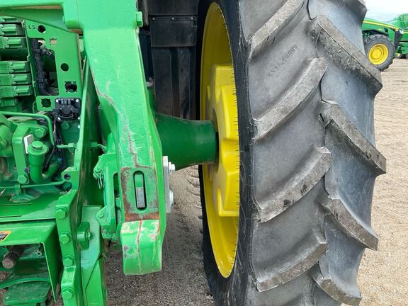 2023 John Deere 8R 250 Tractor