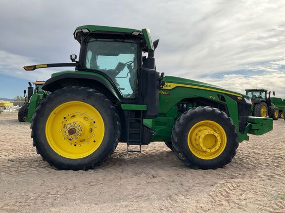 2023 John Deere 8R 370 Tractor