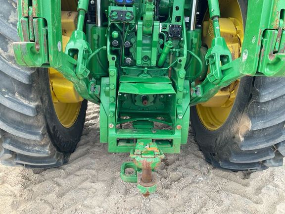 2023 John Deere 8R 370 Tractor