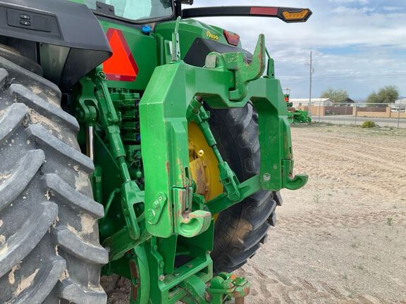 2023 John Deere 8R 370 Tractor