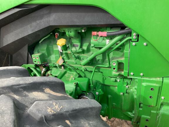 2023 John Deere 8R 370 Tractor