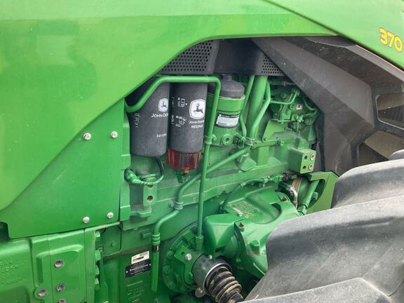 2023 John Deere 8R 370 Tractor